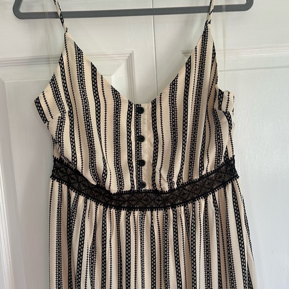 Black & Ivory striped lightweight long dress with adjustable spaghetti straps. - Picture 3 of 5